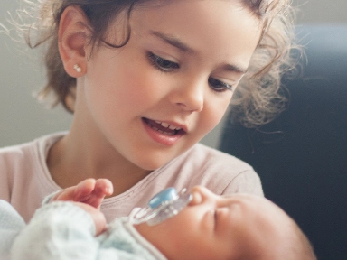 Video: Lastensairaanhoitajan kokemuksia RSV-kaudelta